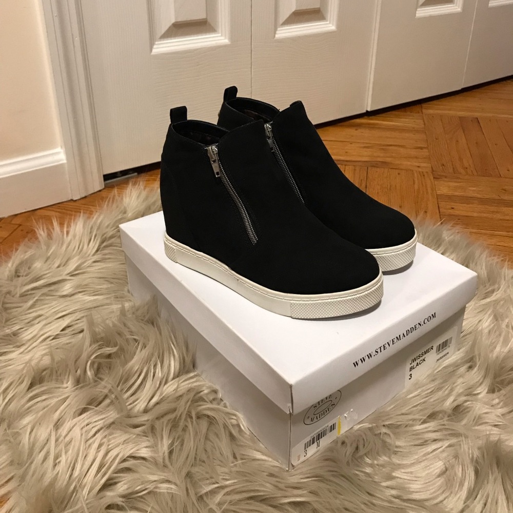 SM Sneaker Wedge ✦
